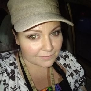 Meet your Posher, Tonya